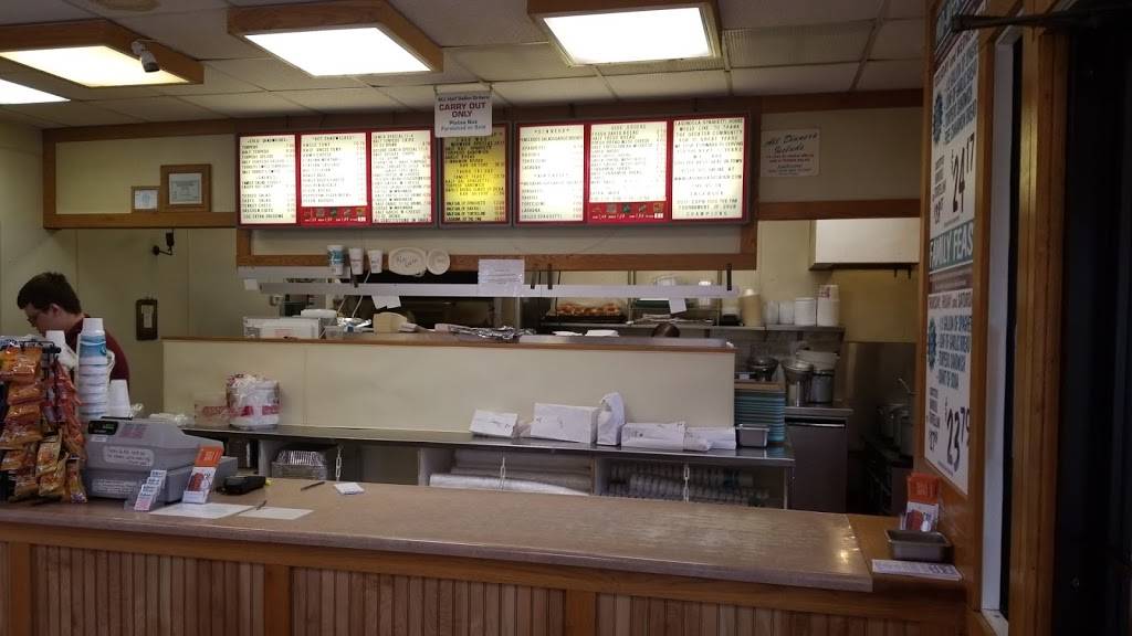 La Gondola Spaghetti House North | restaurant | 2825 N Water St, Decatur, IL 62526, USA | 2178754888 OR +1 217-875-4888