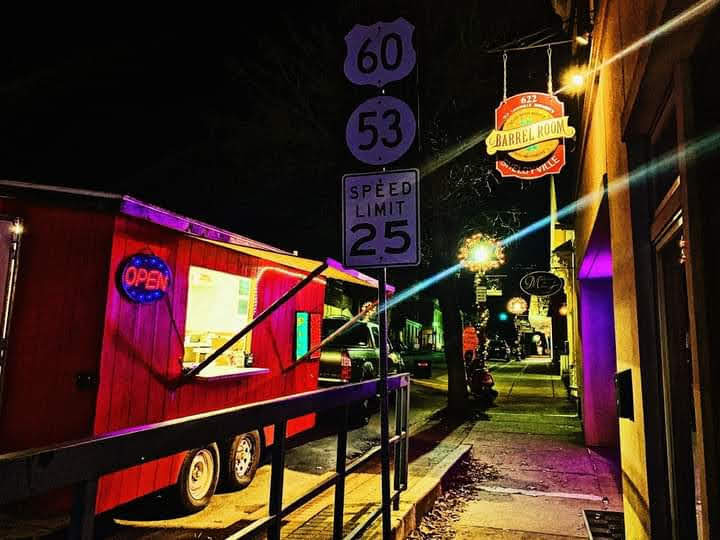 Taqueria El Taco Feliz | restaurant | 450 S 3rd St #3, Louisville, KY 40202, USA | 5029654203 OR +1 502-965-4203