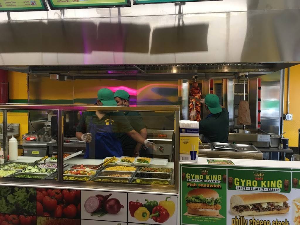 Gyro King | restaurant | 314 Queen Anne Rd, Teaneck, NJ 07666, USA | 2018178200 OR +1 201-817-8200