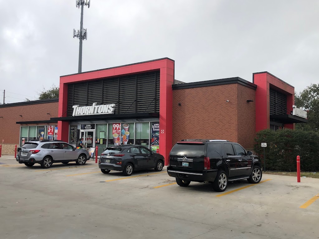 Thorntons | bakery | 104 S Northwest Hwy, Cary, IL 60013, USA | 8475798000 OR +1 847-579-8000