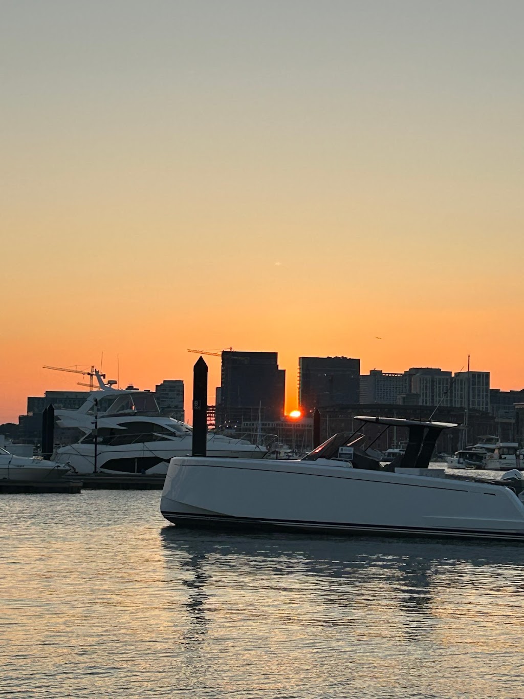 Drift Bar | restaurant | 2780 Lighthouse Point E, Baltimore, MD 21224, USA | 4438154901 OR +1 443-815-4901