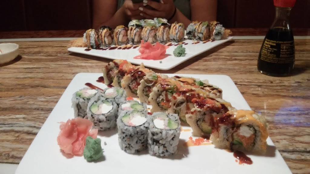 Fuji Sushi & Hibachi | restaurant | 1705 W McGalliard Rd, Muncie, IN 47304, USA | 7652888833 OR +1 765-288-8833