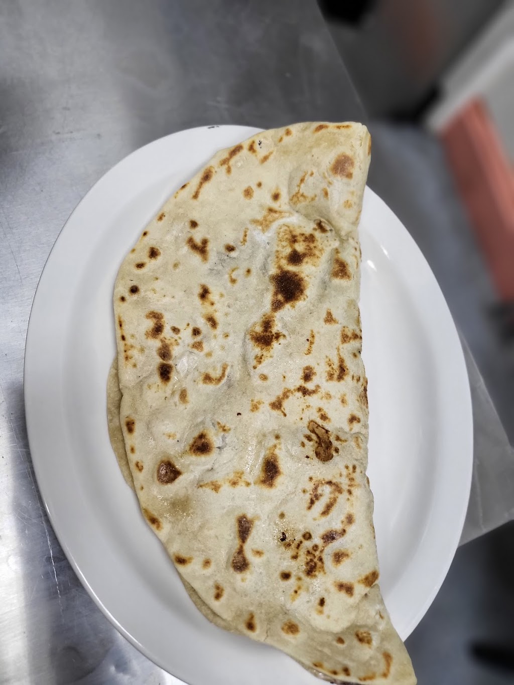 Catrachapin | restaurant | 72 Jackson St, Lawrence, MA 01841, USA | 9783989605 OR +1 978-398-9605