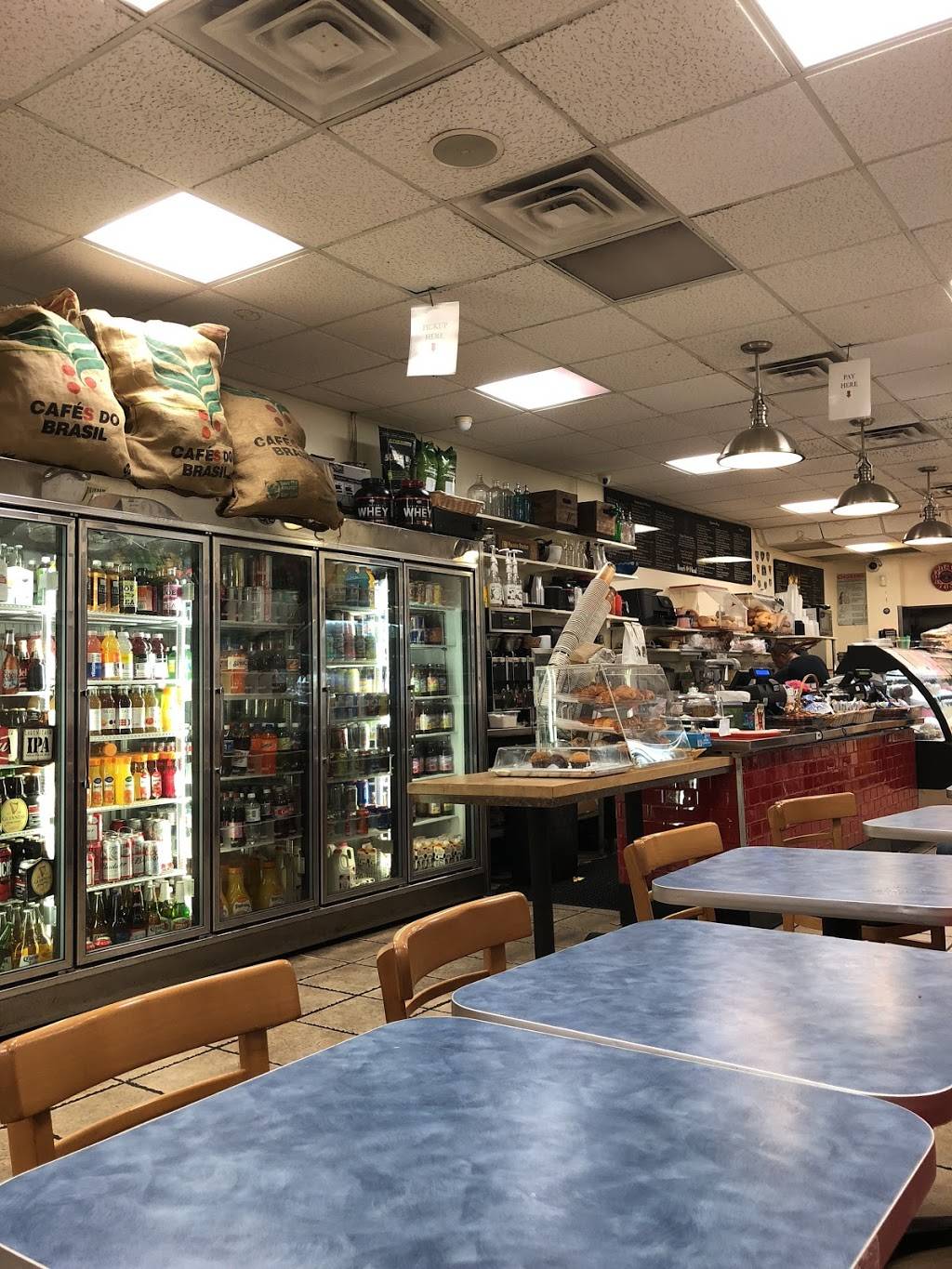 Redwood Deli | meal takeaway | 118-18 Queens Blvd, Forest Hills, NY 11375, USA | 7182619326 OR +1 718-261-9326