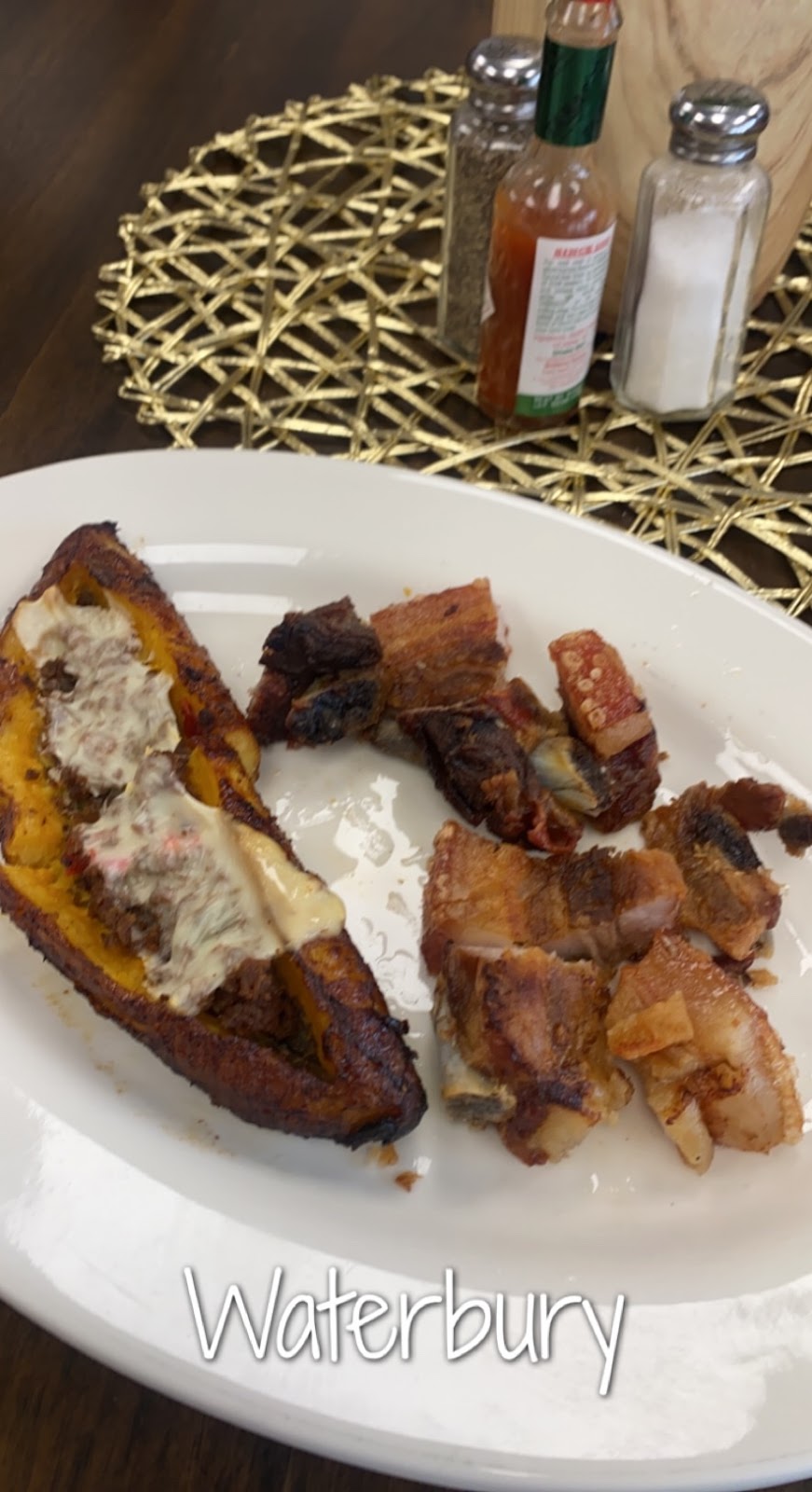 La Casita de Manta | restaurant | 581 Chase Ave, Waterbury, CT 06704, USA | 2035274450 OR +1 203-527-4450