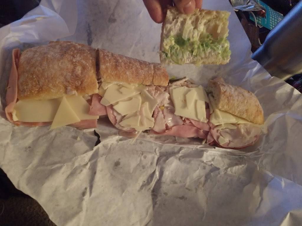 Wegmans Sub Shop | restaurant | 3175 Chili Ave, Rochester, NY 14624, USA | 5858891983 OR +1 585-889-1983