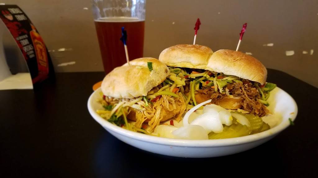 Red Shed Public House | restaurant | 39750 US-26, Sandy, OR 97055, USA | 5034820397 OR +1 503-482-0397