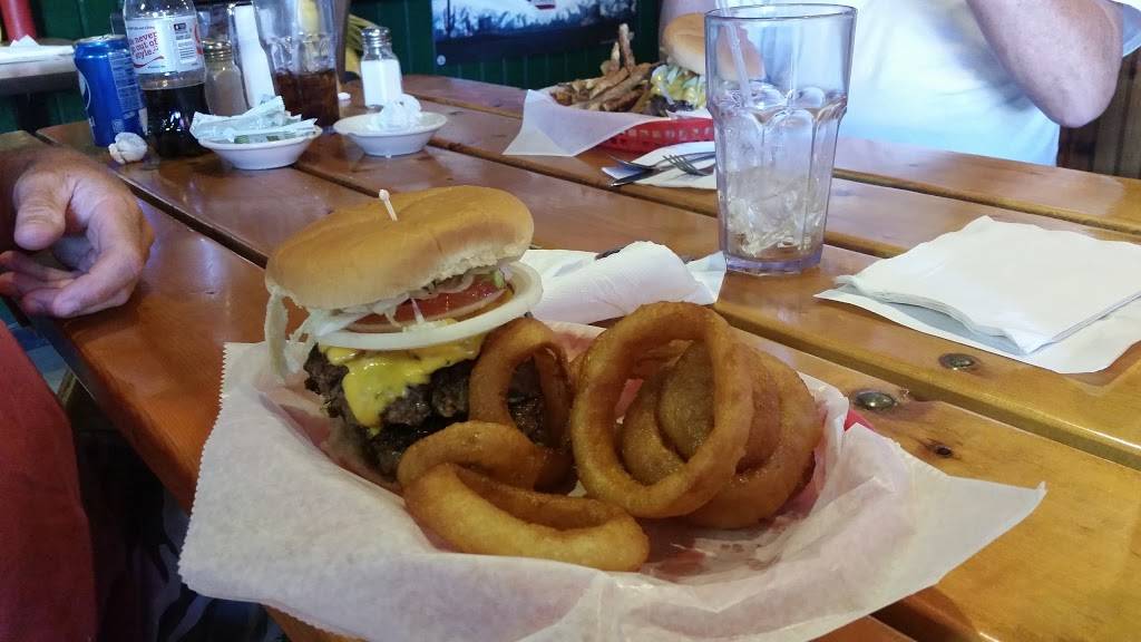 Whistle Stop | restaurant | 200 S Main St, Ansonia, OH 45303, USA | 9373374101 OR +1 937-337-4101