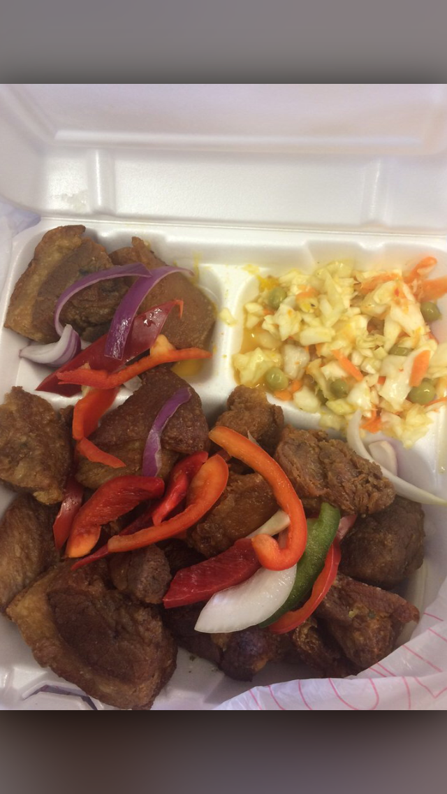 Mommie Joes | restaurant | 1036 S Broad St # A, Trenton, NJ 08611, USA | 6096956561 OR +1 609-695-6561