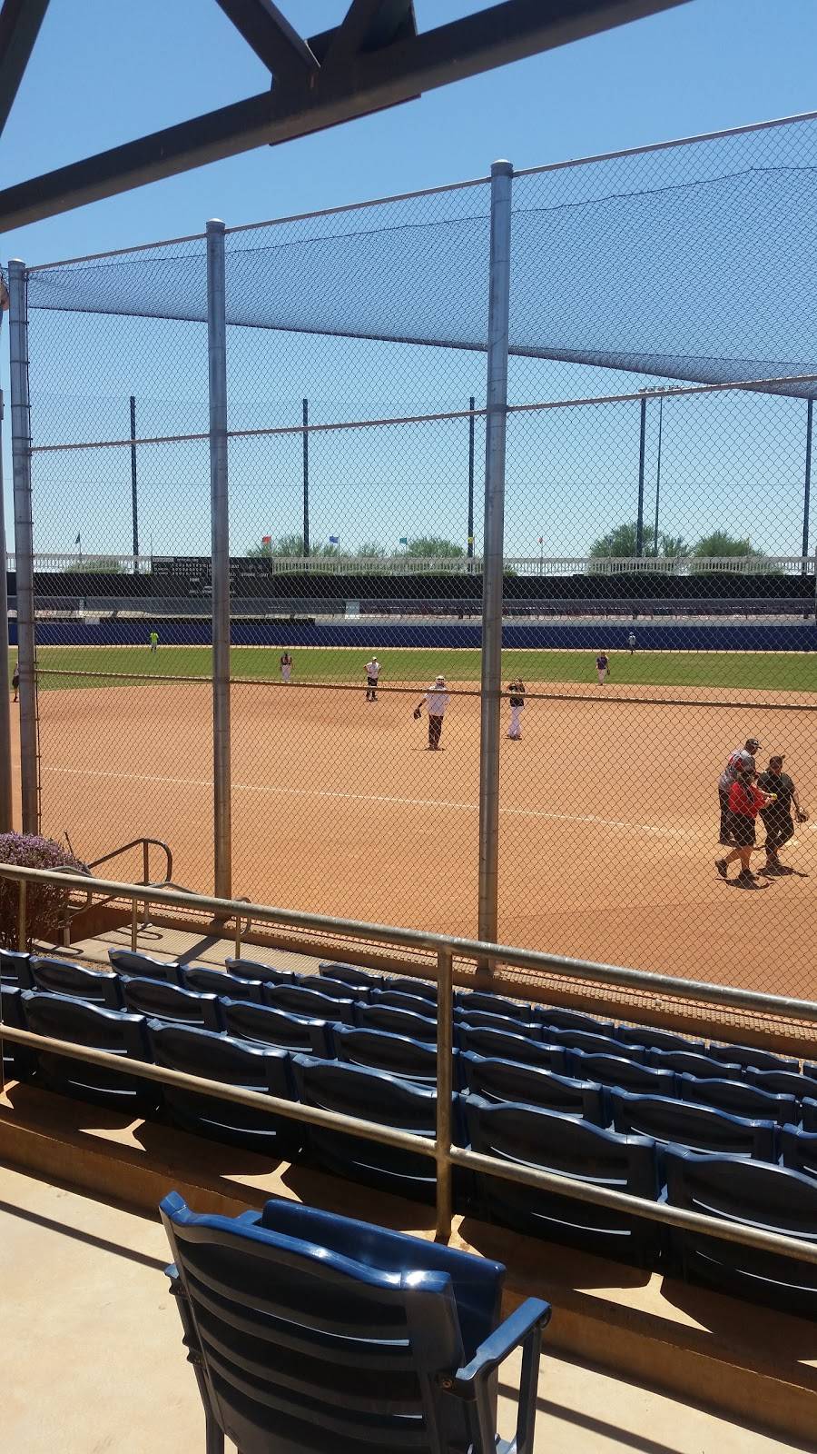 Cactus Yards | restaurant | 4536 E Elliot Rd, Gilbert, AZ 85234, USA | 4805036640 OR +1 480-503-6640