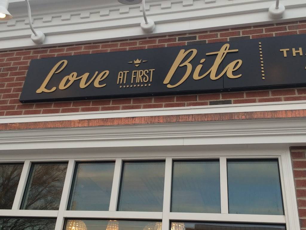 Love at First Bite Thai Kitchen and Bar | restaurant | 1710 Massachusetts Ave, Lexington, MA 02420, USA | 7818625888 OR +1 781-862-5888