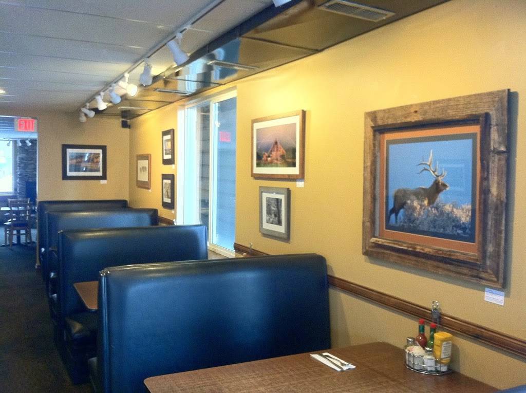 Mirror Lake Diner | restaurant | 35 S Main St, Kamas, UT 84036, USA | 4357830110 OR +1 435-783-0110