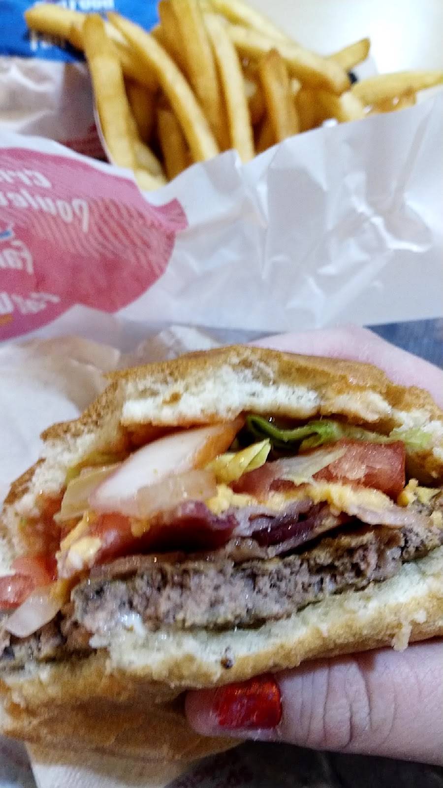 Dairy Queen Grill & Chill | restaurant | 74 Dundas St E, Belleville, ON K8N 1C1, Canada | 6139688959 OR +1 613-968-8959