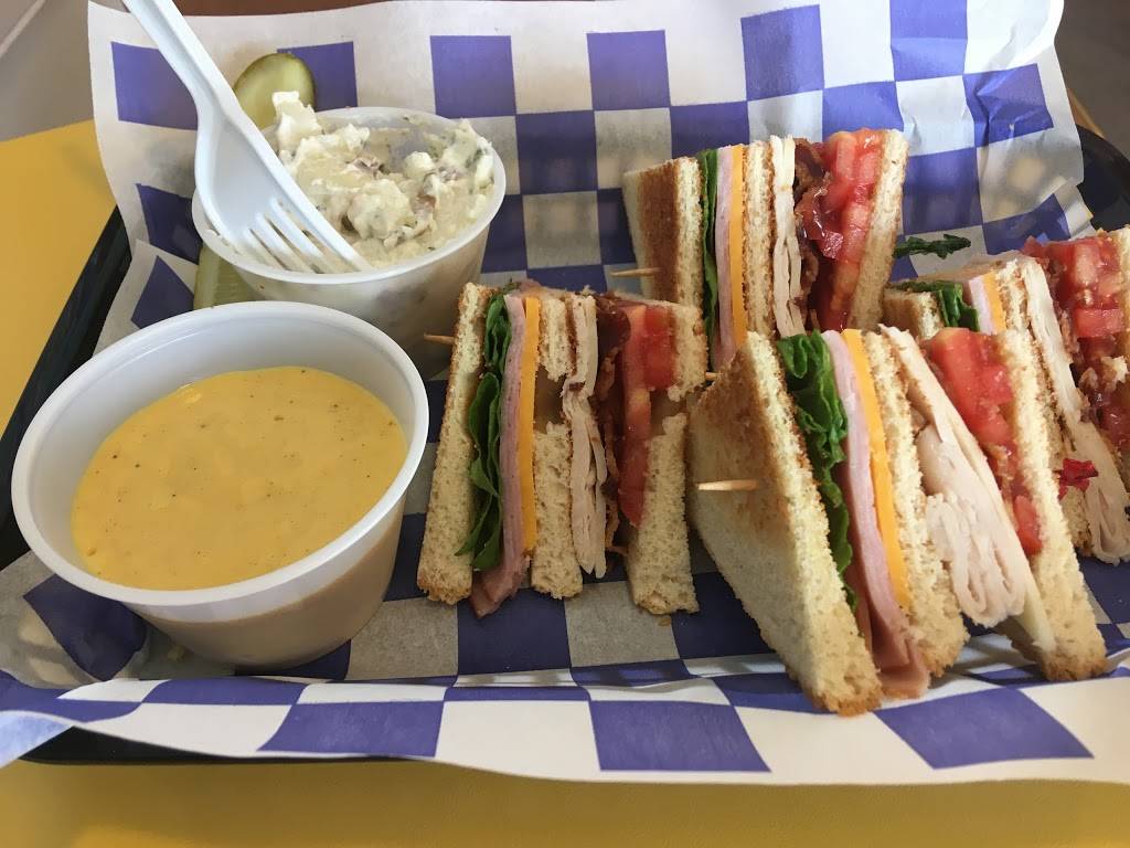 Fairmount Cafe | restaurant | 3750 US Highway 27 N, Sebring, FL 33870, USA | 8633824600 OR +1 863-382-4600