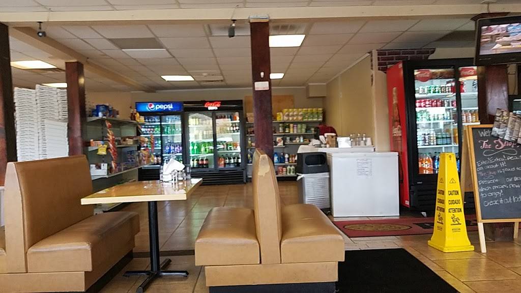 The Shop Pizzeria & Market | restaurant | 4468, 3729 Lakeside Dr, Williamstown, NJ 08094, USA | 8566296629 OR +1 856-629-6629