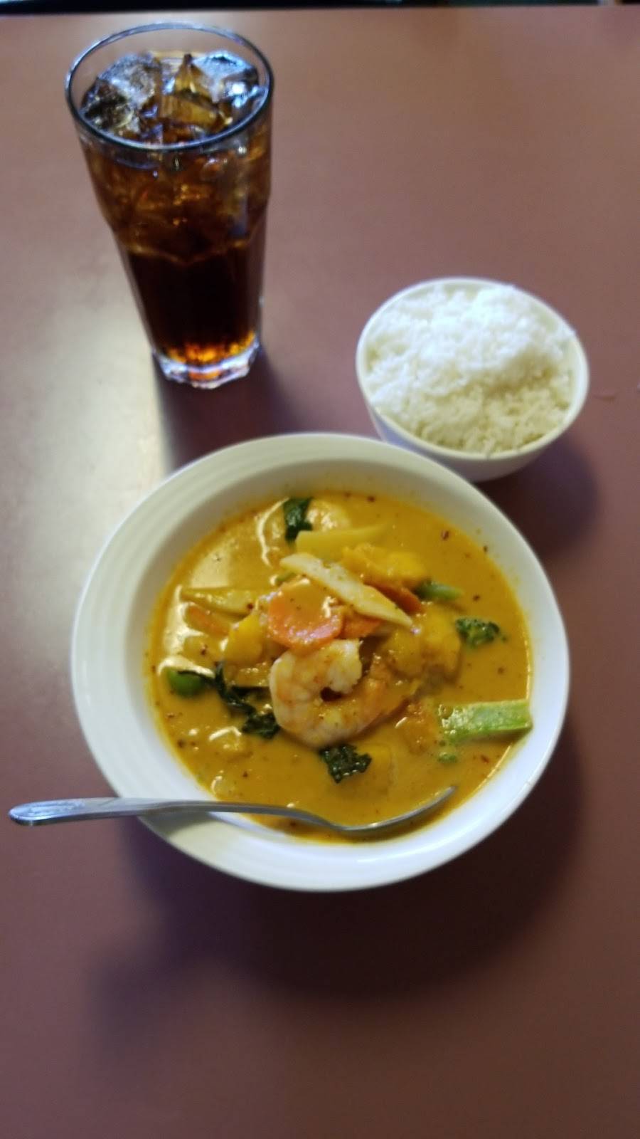 Star Thai Cuisine | restaurant | 13338 Lincoln Way, Auburn, CA 95603, USA | 5308886444 OR +1 530-888-6444