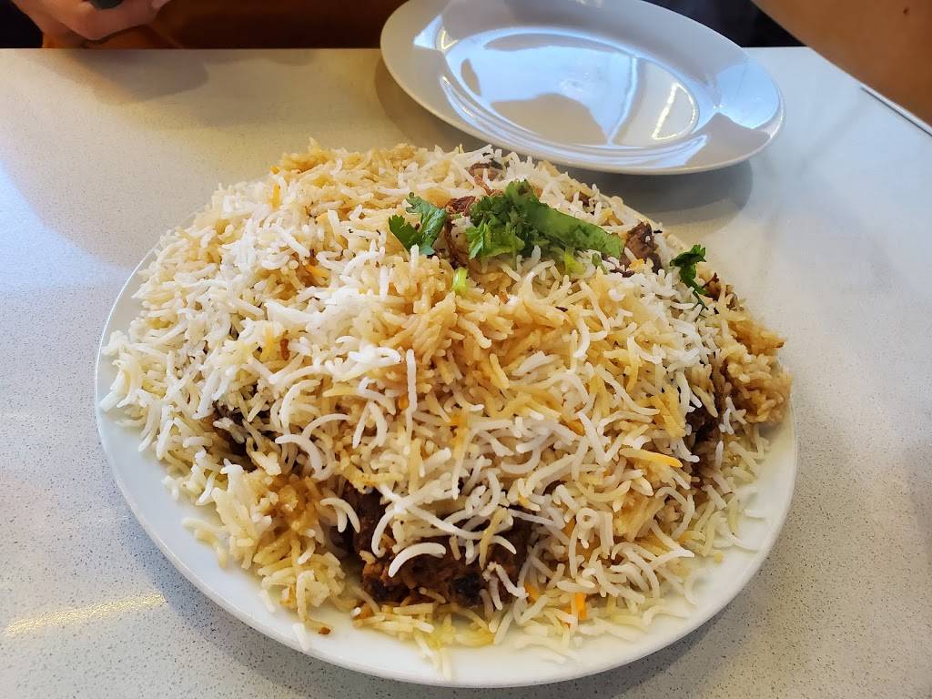 BarBQ Tonite | restaurant | 35 Dundas St W, Mississauga, ON L5B 4M4, Canada | 9052680088 OR +1 905-268-0088