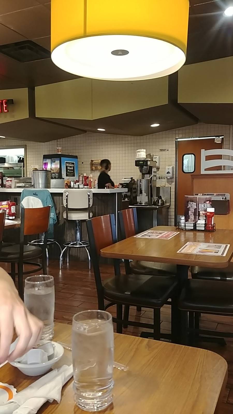 Dennys | restaurant | 7122 Interstate 35-s, Access Rd, San Antonio, TX 78224, USA | 2109248251 OR +1 210-924-8251