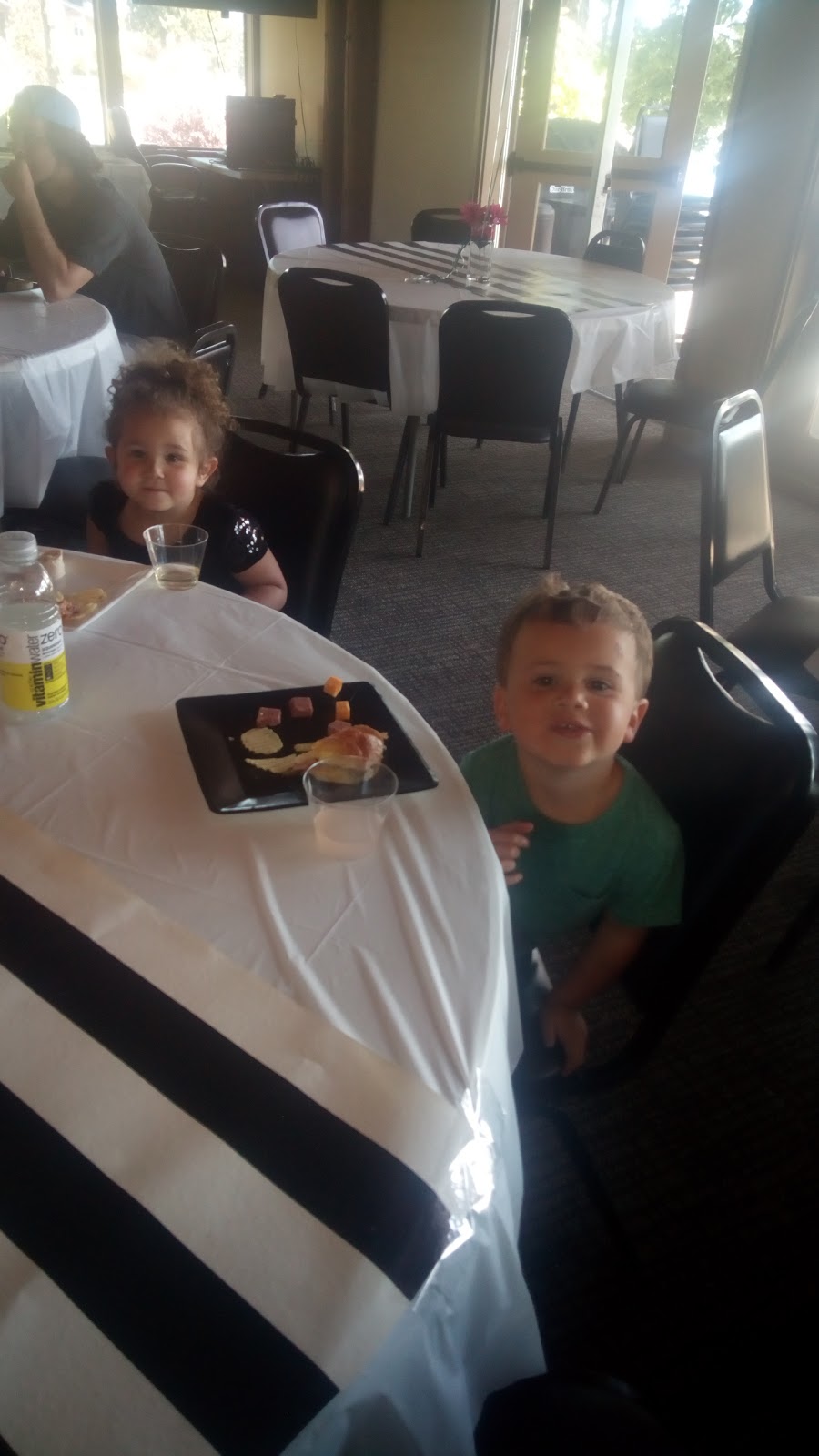 Lakeside Grill at Tapps Island | restaurant | 20818 Island Pkwy E, Lake Tapps, WA 98391, USA | 2538626641 OR +1 253-862-6641