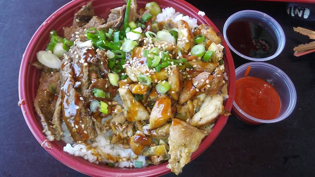 OMGrill | restaurant | 16649 Sherman Way, Van Nuys, CA 91406, USA | 8183761664 OR +1 818-376-1664