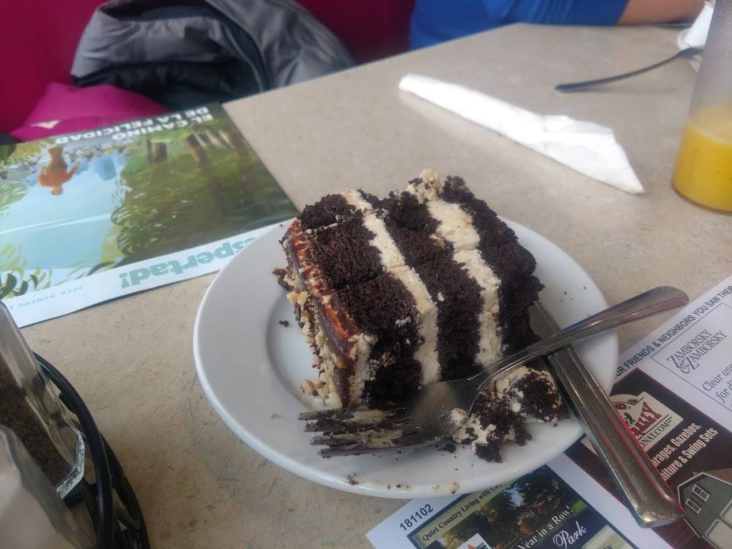 Queen City Diner | restaurant | 1801 Lehigh St, Allentown, PA 18103, USA | 6107910240 OR +1 610-791-0240