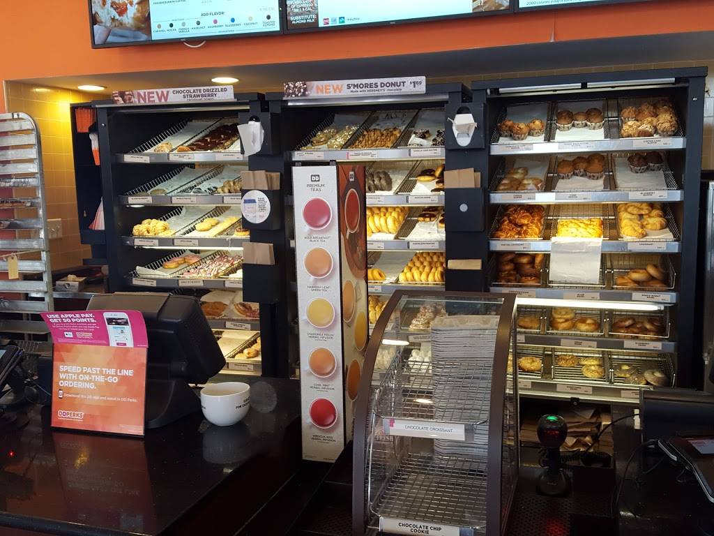 Dunkin | cafe | 7601 Lindbergh Blvd, Philadelphia, PA 19153, USA | 2153654291 OR +1 215-365-4291