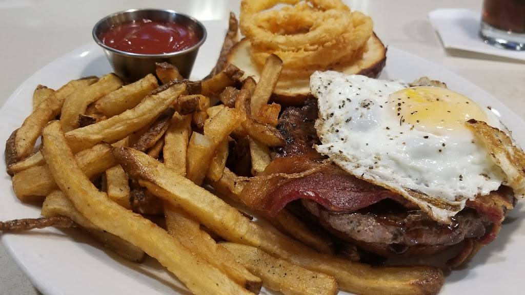 Standard Market Grill | meal takeaway | 333 E Ogden Ave, Westmont, IL 60559, USA | 6303667040 OR +1 630-366-7040