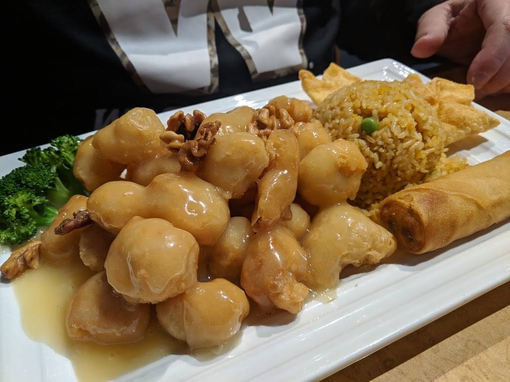 New Garden Asian Cuisine | restaurant | 300 Broadway St #21, Seaside, OR 97138, USA | 5037389639 OR +1 503-738-9639