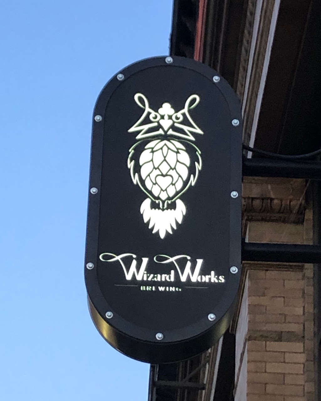 Wizard Works Brewing Company | restaurant | 231 E Buffalo St, Milwaukee, WI 53202, USA | 4144770222 OR +1 414-477-0222