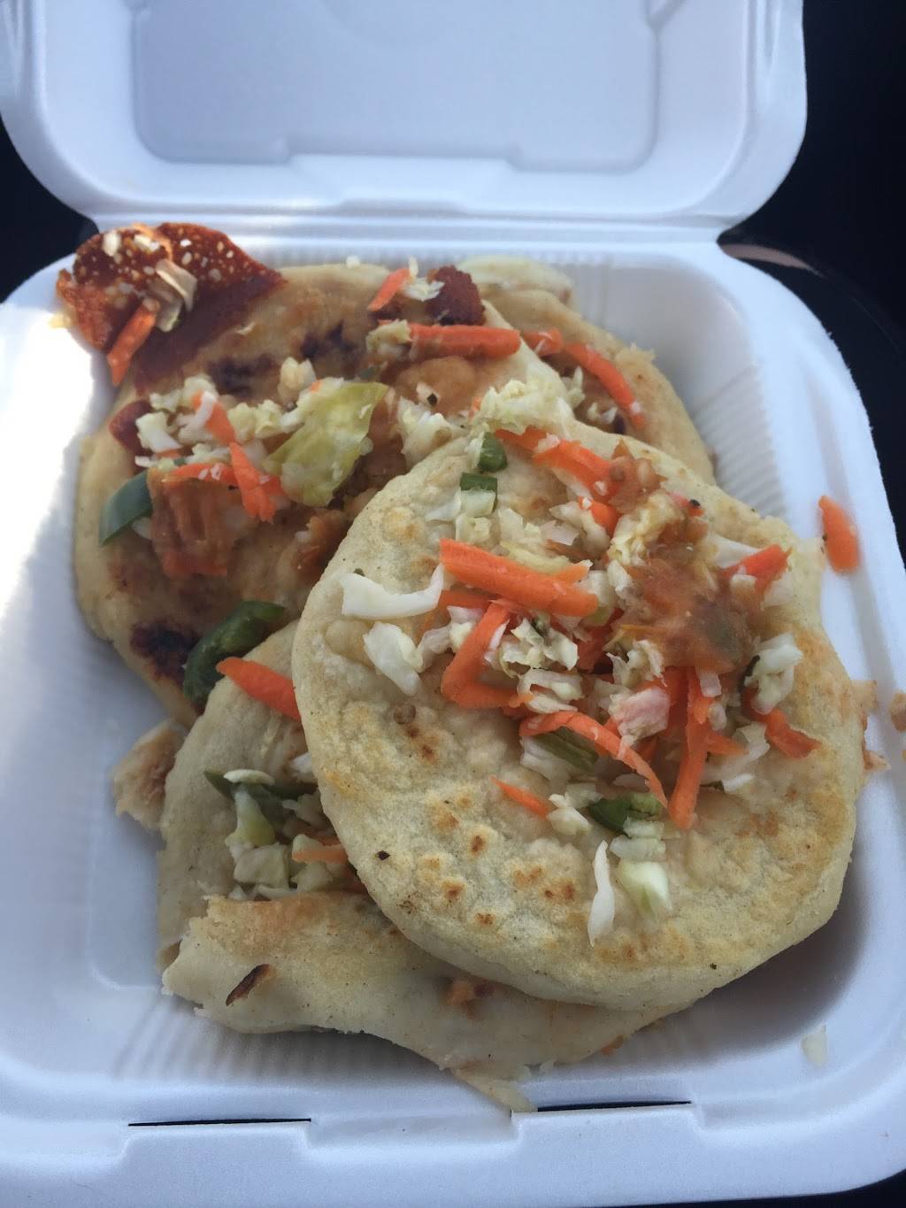 Pupuseria San Salvador | restaurant | 4385 S Federal Blvd, Englewood, CO 80110, USA | 7203278146 OR +1 720-327-8146