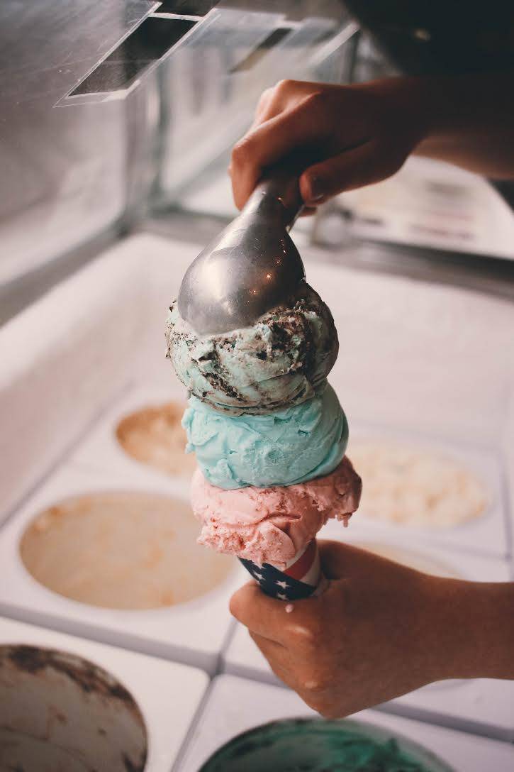 Golden Cone Frozen Custard & Ice Cream | restaurant | 207 W 4th St, Royal Oak, MI 48067, USA | 2486079060 OR +1 248-607-9060