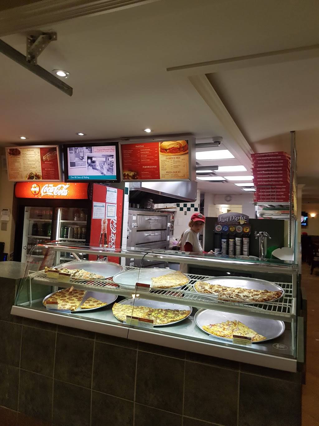 Mammas Pizza | restaurant | 944 Eglinton Ave W, Toronto, ON M6C 2C2, Canada | 4167876626 OR +1 416-787-6626