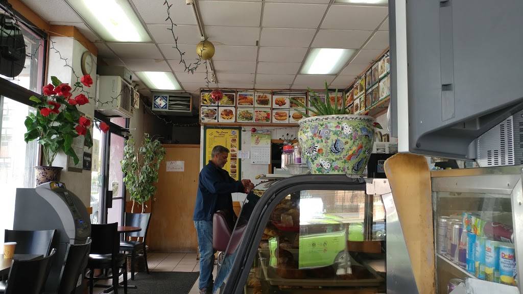 UZ Corner Coffee Shop | restaurant | 54-01 99th St, Corona, NY 11368, USA | 7186997626 OR +1 718-699-7626