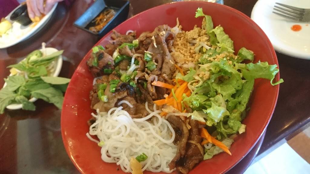 Pho Chopstix | restaurant | 1329 U.S. Hwy 395 N #8, Gardnerville, NV 89410, USA | 7757838888 OR +1 775-783-8888