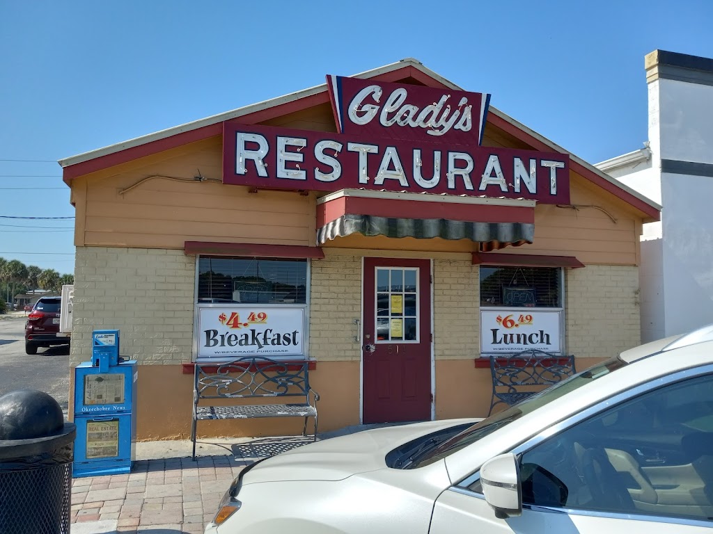Gladys Restaurant | restaurant | 511 SW Park St, Okeechobee, FL 34972, USA | 8637639985 OR +1 863-763-9985