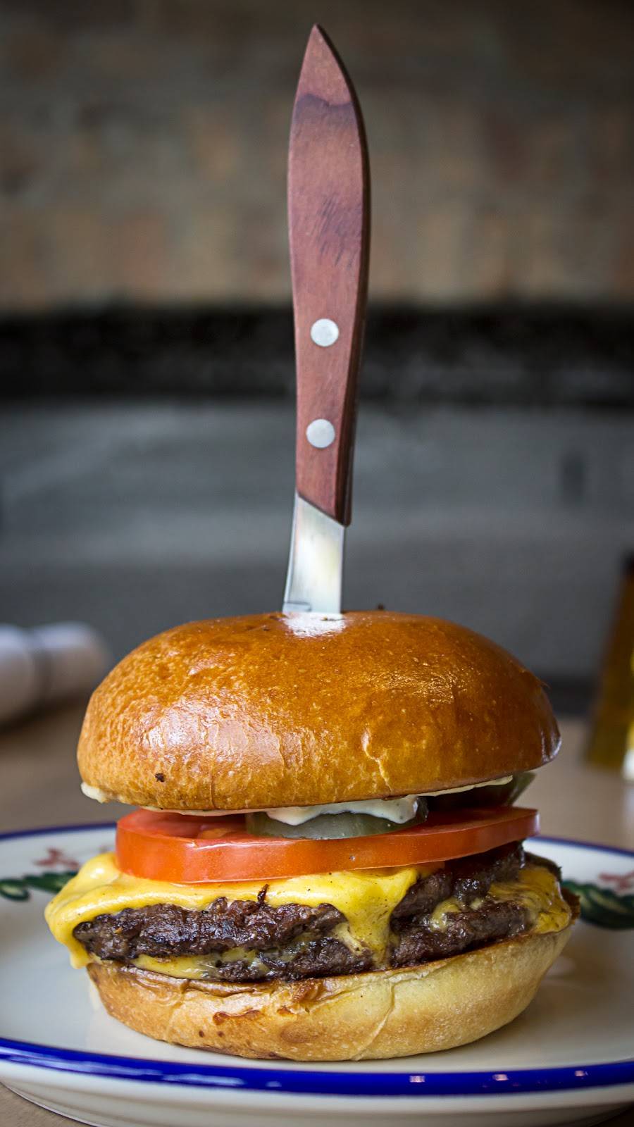 The VIG Chicago | restaurant | 1527 N Wells St, Chicago, IL 60610, USA | 3129822186 OR +1 312-982-2186