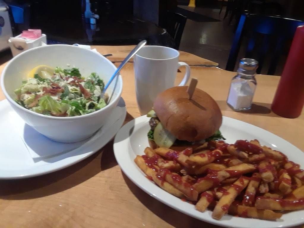 Marleys Roadhouse | restaurant | 1790 Muskoka District Road 38, Bala, ON P0C 1A0, Canada | 7057626687 OR +1 705-762-6687