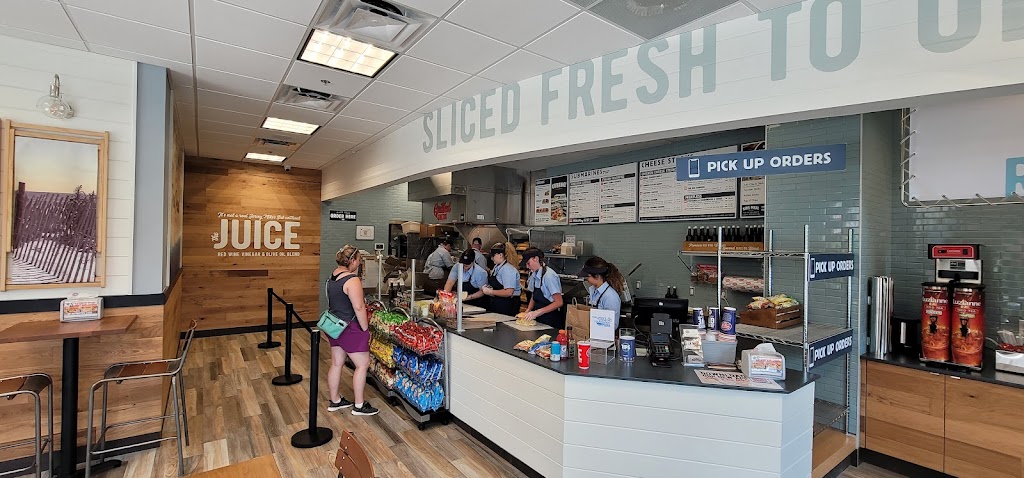 Jersey Mikes Subs | meal takeaway | 3050 W Kelly Park Rd #101, Apopka, FL 32712, USA | 4078143928 OR +1 407-814-3928