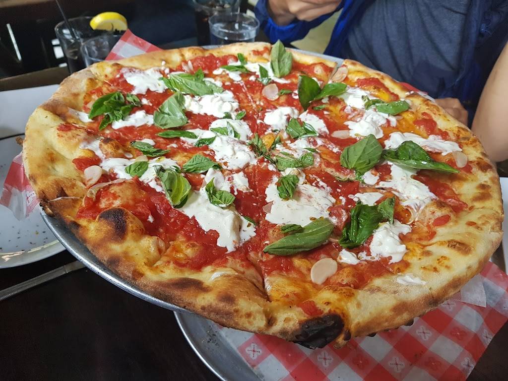 Da Legna | restaurant | 858 State St, New Haven, CT 06511, USA | 2034959999 OR +1 203-495-9999