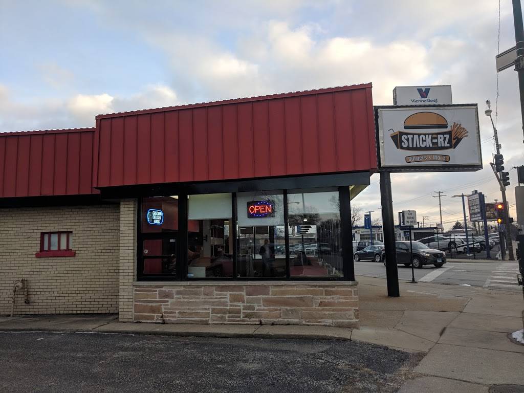 Stackerz Burgers and More. Jefferson Park | meal takeaway | 5729 N Northwest Hwy, Chicago, IL 60646, USA | 7739930047 OR +1 773-993-0047