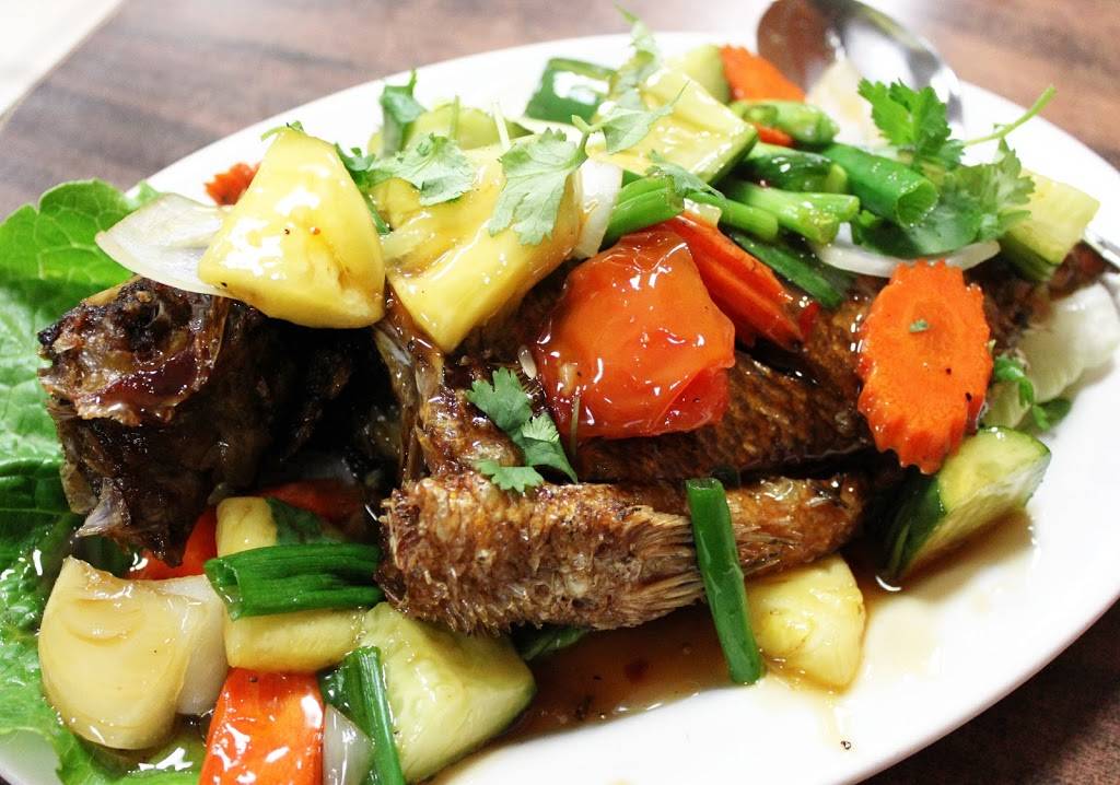 Crystal Thai-Cambodian Cuisine | restaurant | 1165 E 10th St, Long Beach, CA 90813, USA | 5625917636 OR +1 562-591-7636