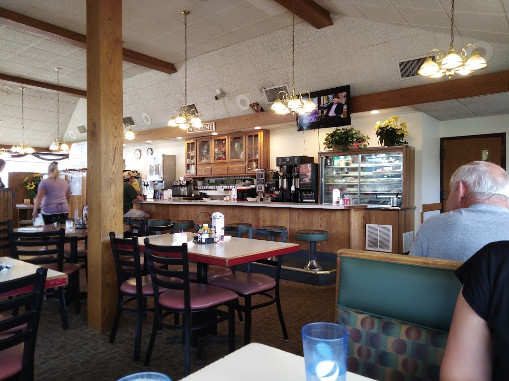 Hungry House | restaurant | 531 N Marquette Rd, Prairie du Chien, WI 53821, USA | 6083264346 OR +1 608-326-4346