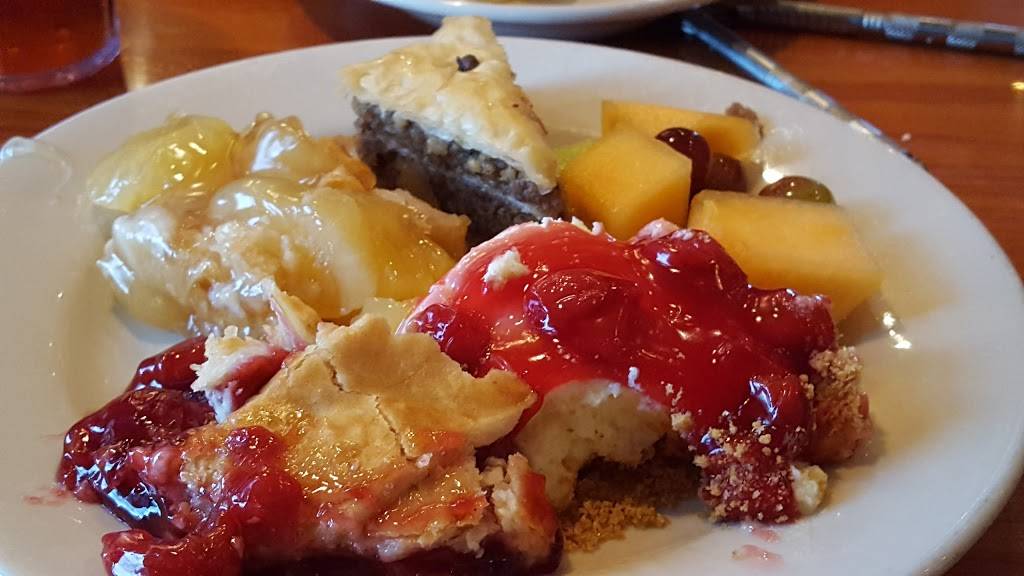 Captain Georges Seafood Restaurant | restaurant | 705 S Croatan Hwy, Kill Devil Hills, NC 27948, USA | 2524806677 OR +1 252-480-6677