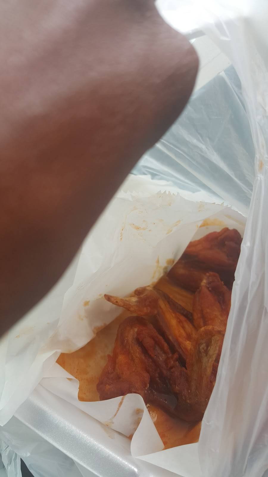 BJs Buffalo Style Hot Wings | restaurant | 3824 Elvis Presley Blvd, Memphis, TN 38116, USA | 9013964688 OR +1 901-396-4688