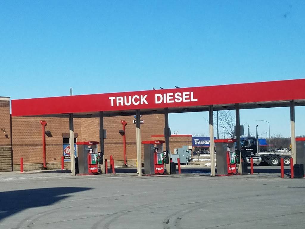 Kum & Go | meal takeaway | 2108 Isaac Newton Dr, Ames, IA 50010, USA | 5152332200 OR +1 515-233-2200