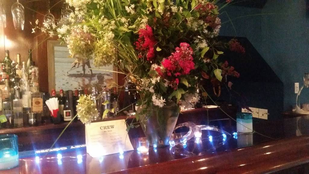 Crew Kitchen & Bar | restaurant | 134 New York Ave, Huntington, NY 11743, USA | 6315493338 OR +1 631-549-3338
