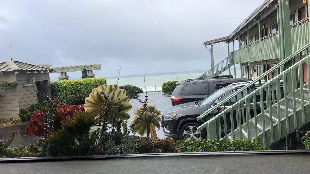 Cavalier Restaurant | restaurant | 9415 Hearst Dr, San Simeon, CA 93452, USA | 8059273276 OR +1 805-927-3276