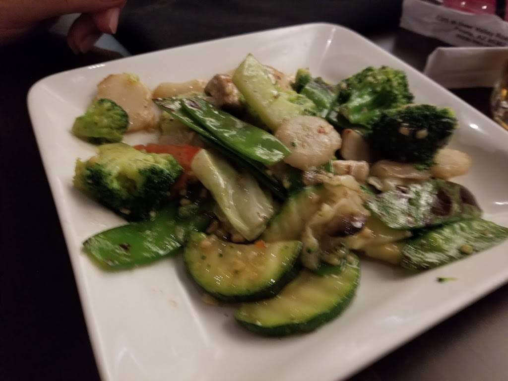 Kawaii Sushi and Asian Cuisine - Deer Valley | restaurant | 8385 W Deer Valley Rd Ste.114, Peoria, AZ 85382, USA | 6235611988 OR +1 623-561-1988