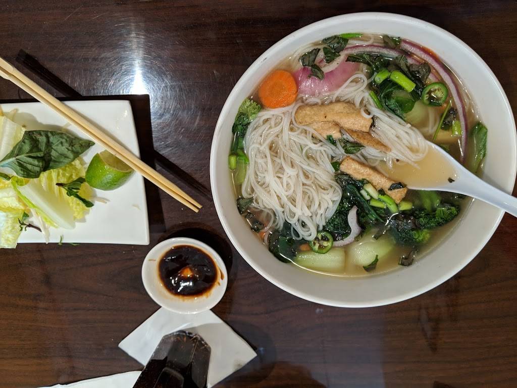 PHO HOUSE | restaurant | 23370 Eureka Rd, Taylor, MI 48180, USA | 7342588044 OR +1 734-258-8044