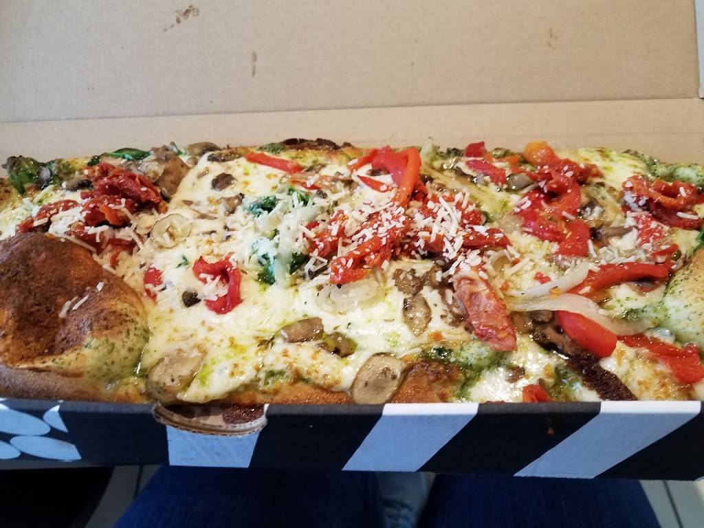 &pizza | restaurant | DULLES I Concourse C Gate C28, Sterling, VA 20166, USA | 2028398576 OR +1 202-839-8576